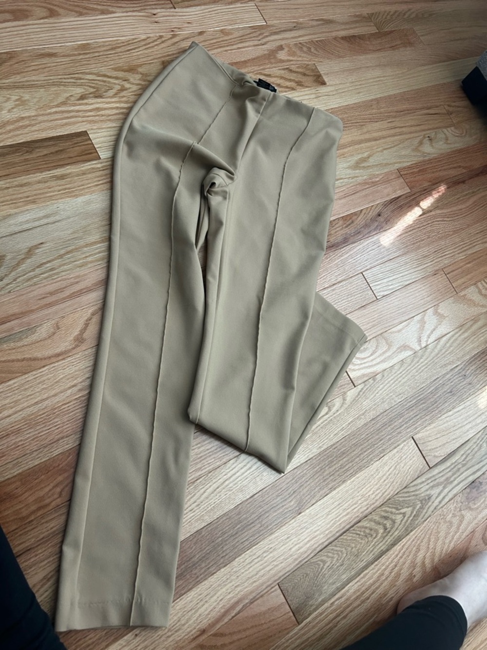 Rachel Zoe Women’s Khaki Straight-Leg Chinos